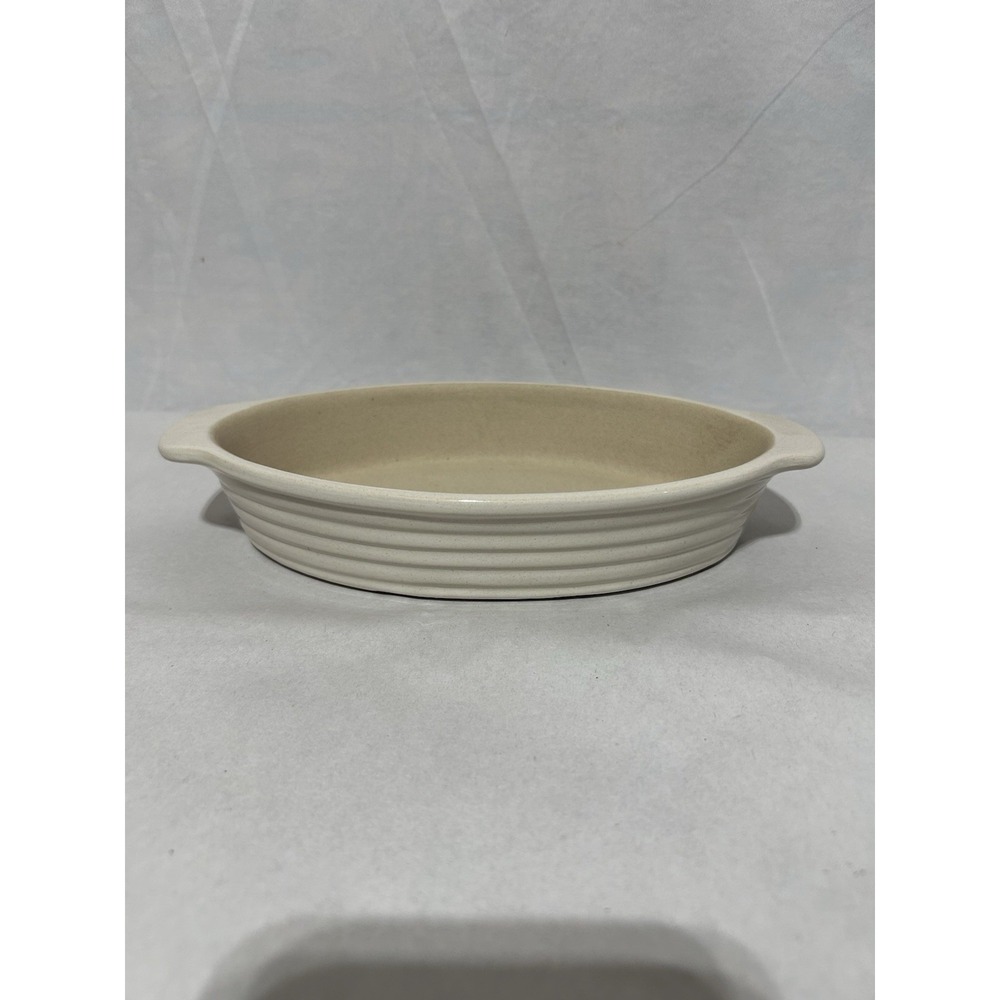 Pampered Chef Family Heritage 8" Cream Beige‎ Oval Stoneware Casserole Dish - Picture 2 of 5